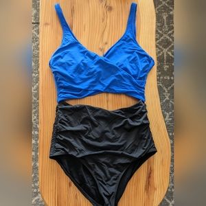 Everyday Sunday Wrap One-Piece Blue/Black